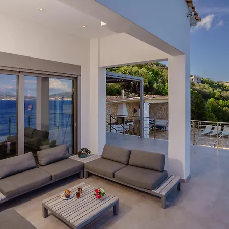 Lefkas - Luxury With Direct Sea Access