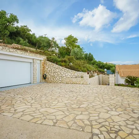 Lefkas - Luxury With Direct Sea Access
