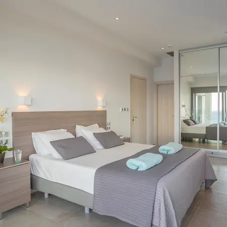 Lefkas - Luxury With Direct Sea Access