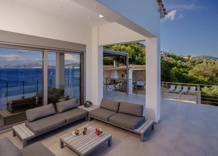 Lefkas - Luxury With Direct Sea Access